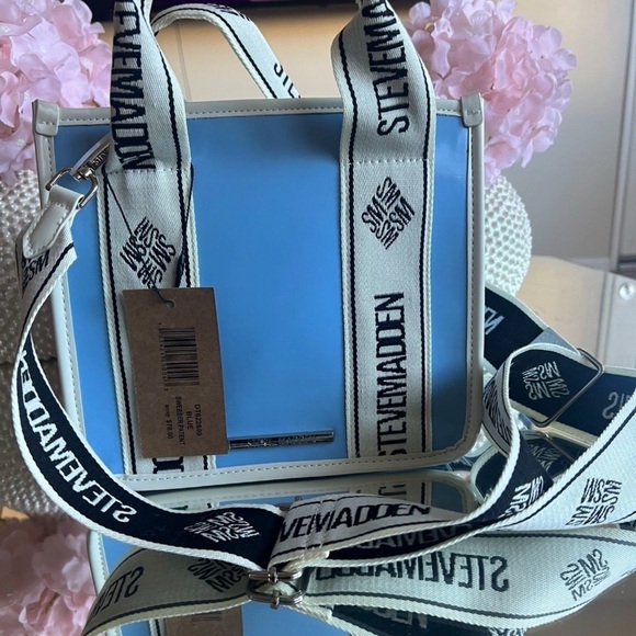 Steve Madden Handbags - Steve Madden Blue and White Women's Bag